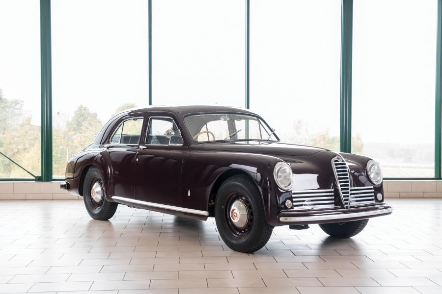  Alfa Romeo 6C 2500 Sport Berlina (917) 1950 года  (фото 1 из 21)